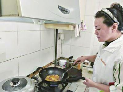 家床服务，让老人安享晚年！上海黄浦区探索养老新模式，你还不知道吗？  第3张