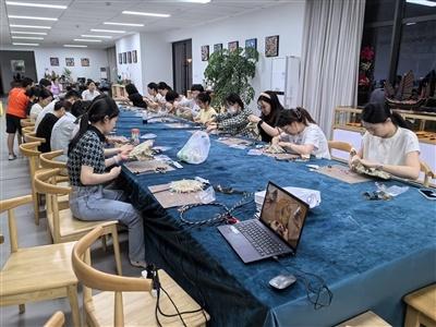 职工夜校火爆出圈，舟山职工的新时尚，你跟上了吗？  第3张