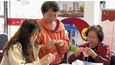 大同好礼佛小伴爆火！周边产品供不应求，妇女们靠它增收致富