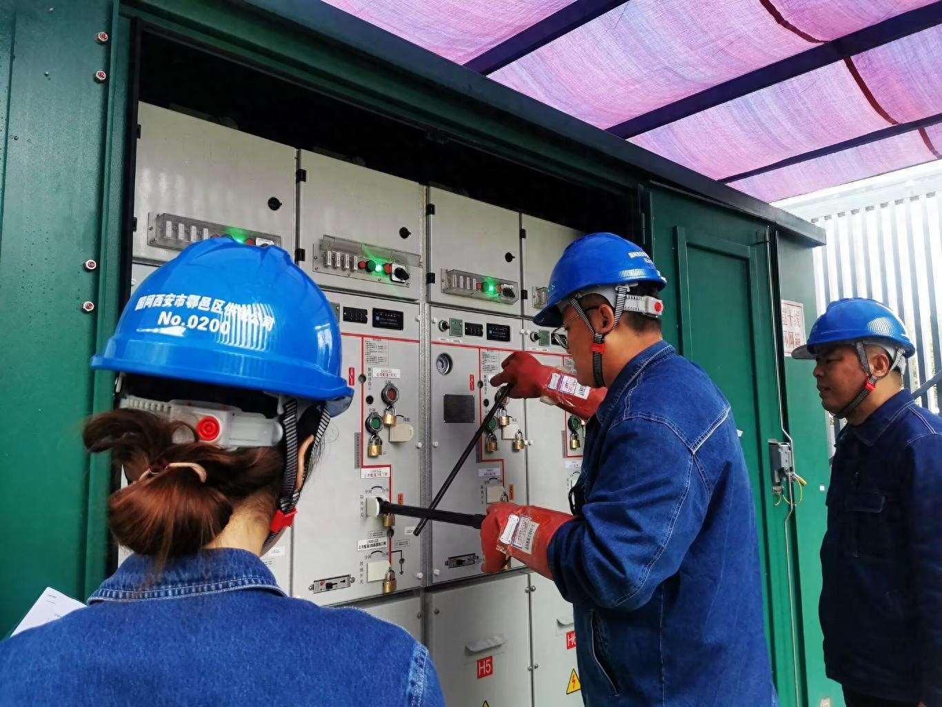 西安高新区草堂科技产业园新装 8000 千伏安变压器，助力秦创原科创基地腾飞  第1张