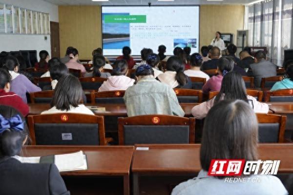 永州市脑科医院举办礼仪培训，提升职工素养，你还不来看看？  第1张