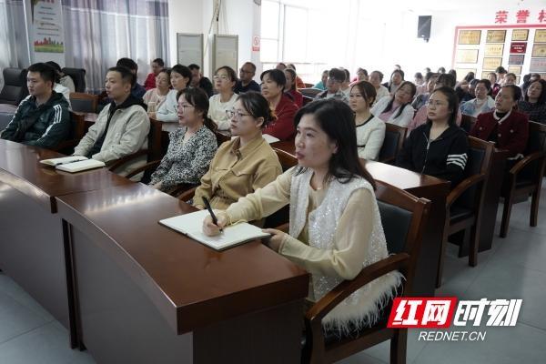 永州市脑科医院举办礼仪培训，提升职工素养，你还不来看看？  第2张