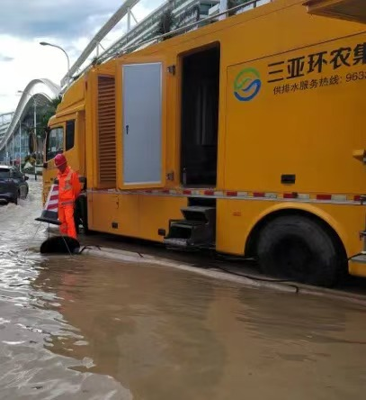 台风潭美肆虐三亚！住建局迅速行动，全力抢险排涝  第3张
