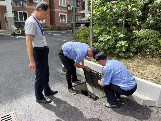 台风康妮来势汹汹！徐汇区各街镇全力应对，守护居民安全  第8张