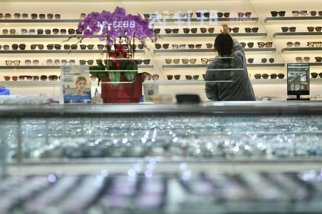 潘家园国际眼镜节盛大开幕，时尚眼镜等你来挑  第2张