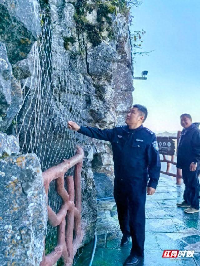 永定公安旅游警察大队深入景区开展常态化安全检查工作，筑牢安全防线  第1张