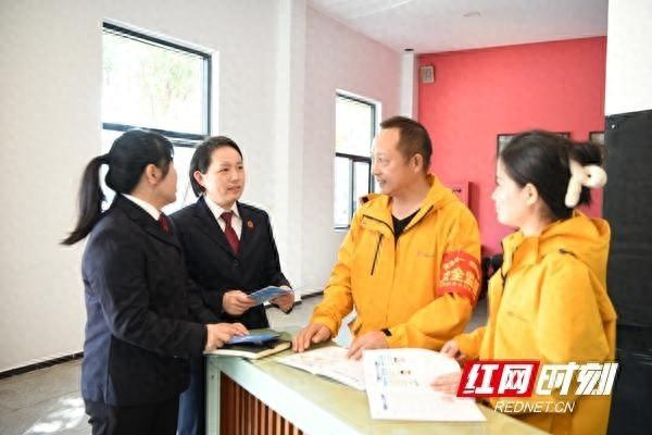 醴陵检察进企业，助力发展保安全