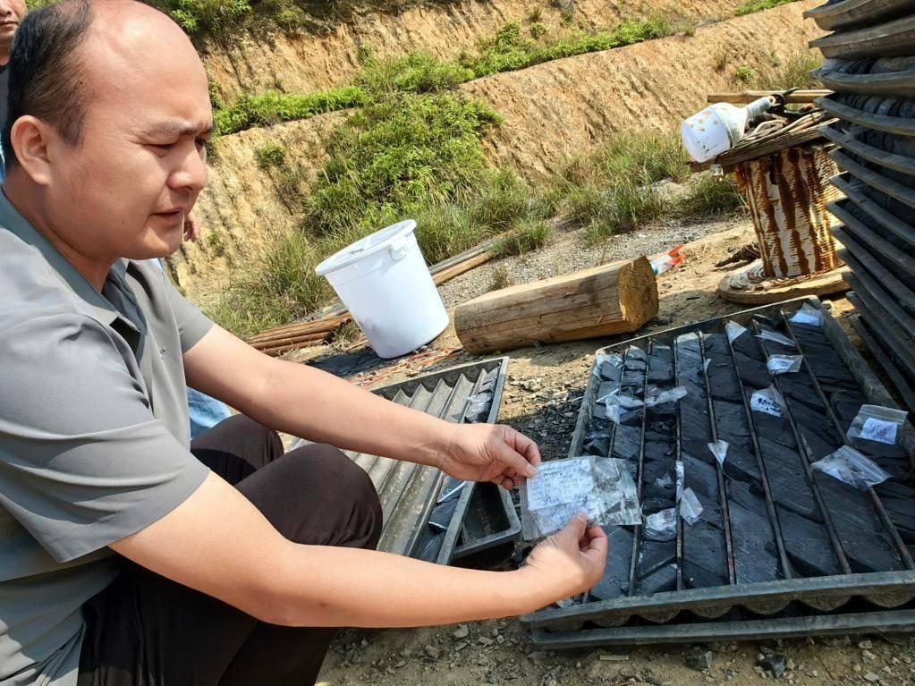 惊！湖南一盆地竟藏有 2 亿吨以上锰矿资源，我国锰矿石进口比例或将改变  第2张
