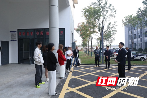 6 名未成年犯罪嫌疑人走进看守所，看到了什么让他们如此震撼？  第2张