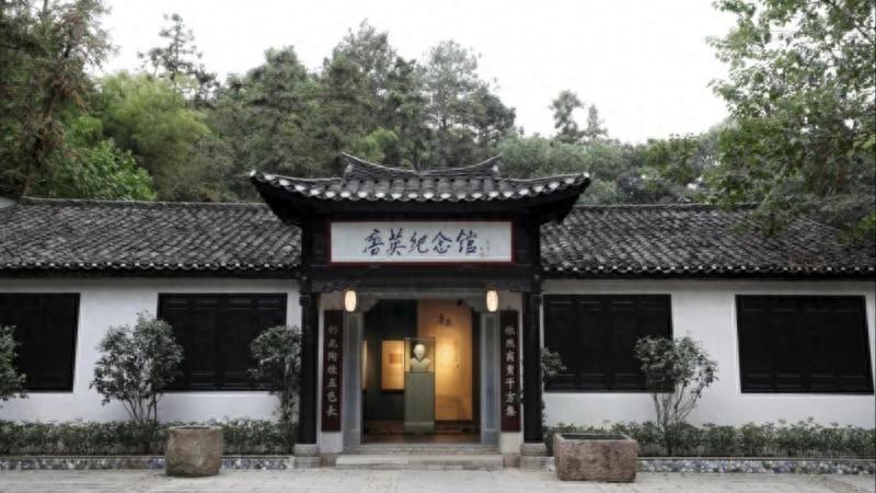 走进唐英纪念馆，感受千年瓷都的陶瓷文化魅力