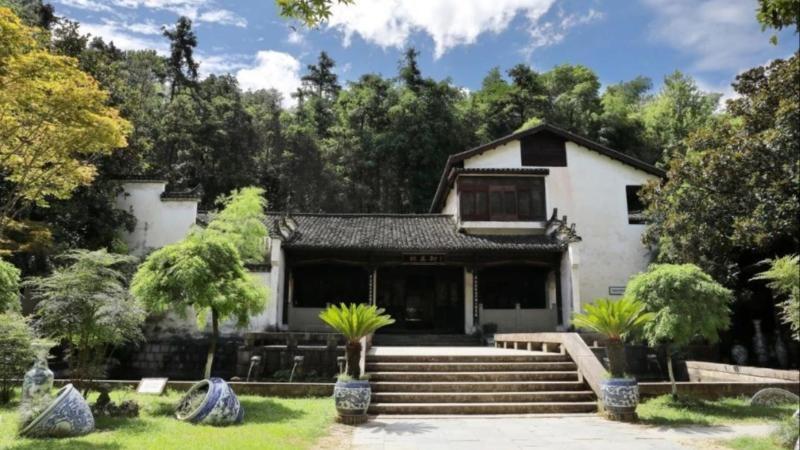 走进唐英纪念馆，感受千年瓷都的陶瓷文化魅力  第3张