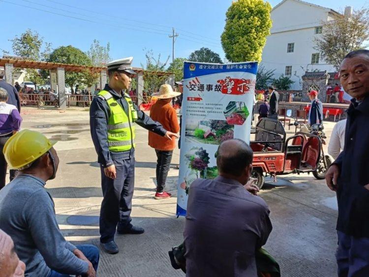 荆门交警开展系列活动，只为守护你的秋收出行安全  第6张