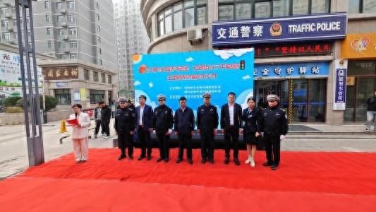 一盔一带新举措！菏泽交警联合平安产险推行共享头盔，你还在等什么？  第1张