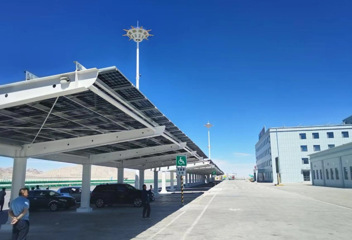 全省首个高速公路服务区分布式光伏发电项目并网发电，年发电量高达 329.75 万千瓦时  第2张