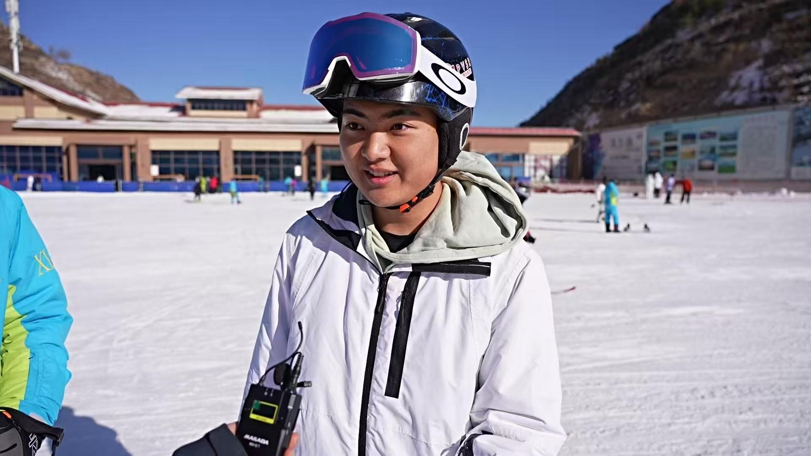 永靖凤凰岭滑雪场盛大开板，冰雪狂欢引爆甘青宁三省，你准备好了吗？  第3张