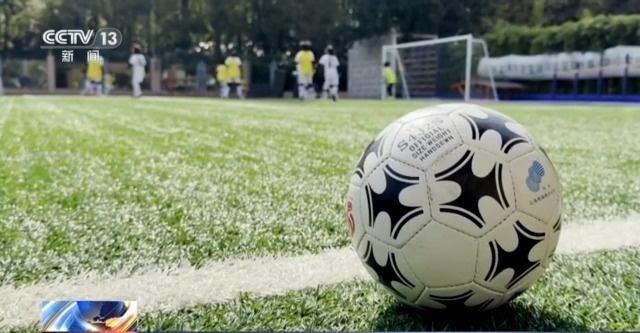 跨越山海的热血足球梦：贵州榕江小学生巴西友谊赛背后的故事  第10张