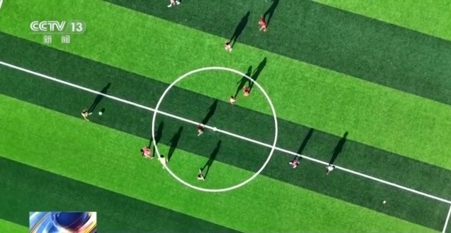 跨越山海的热血足球梦：贵州榕江小学生巴西友谊赛背后的故事  第6张