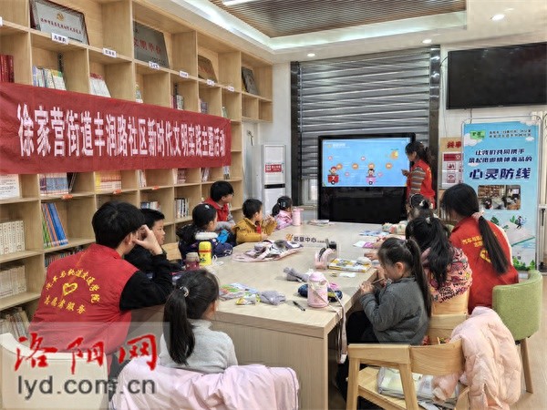 周末家长加班不用愁，官方带娃服务来了！专业老师辅导，孩子开心家长放心  第1张