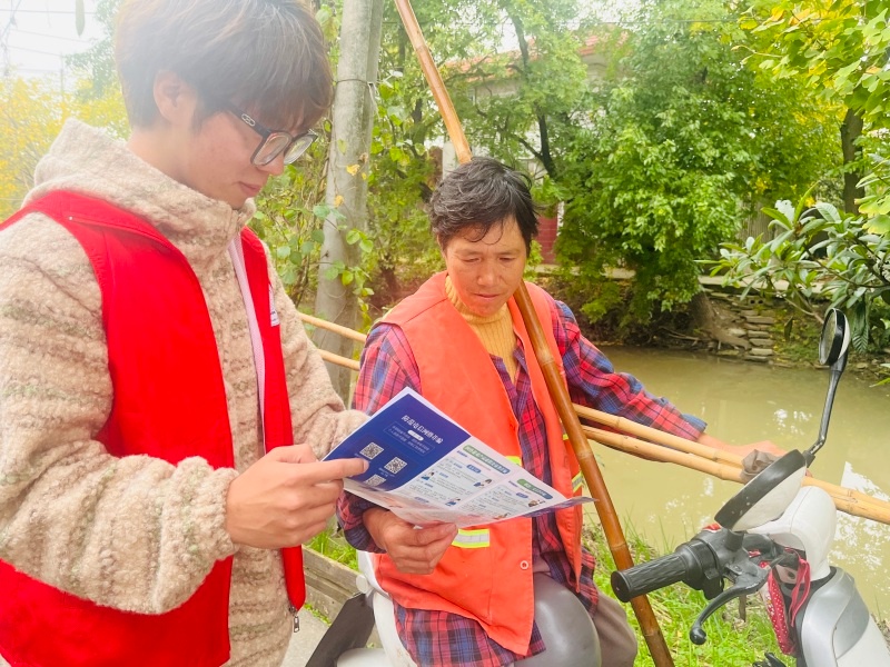 240名大学生化身‘河小青’，守护碧水蓝天，共建生态家园  第3张