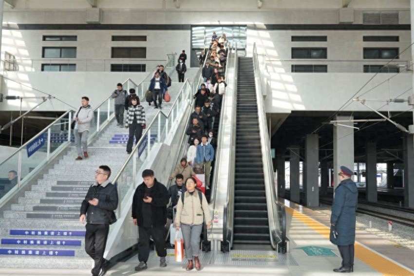 5年运送1.5亿人次！京港高铁商合段、郑阜高铁如何改变豫皖两省交通格局？