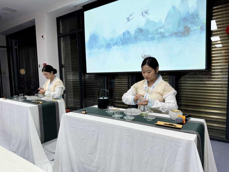 夜校点亮生活：社区新星夜校如何让居民生活更充实？  第2张