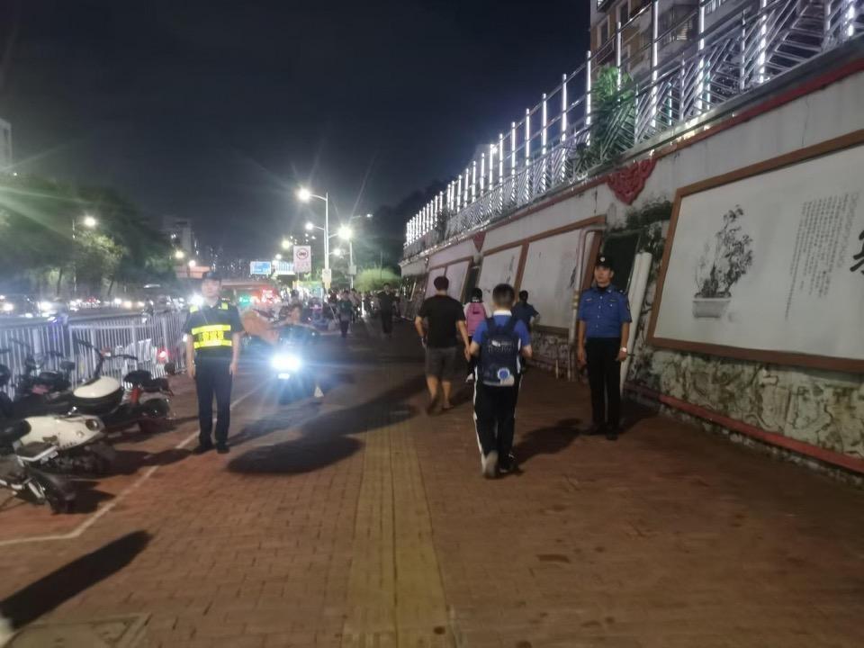 一封感谢信背后：南湾街道执法队高效处理乱摆卖，市民点赞  第2张