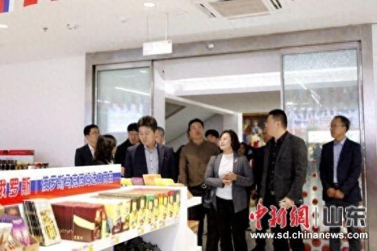 韩国仁川广域市中区区长金正宪一行来威海经开区参观考察，探讨合作  第1张