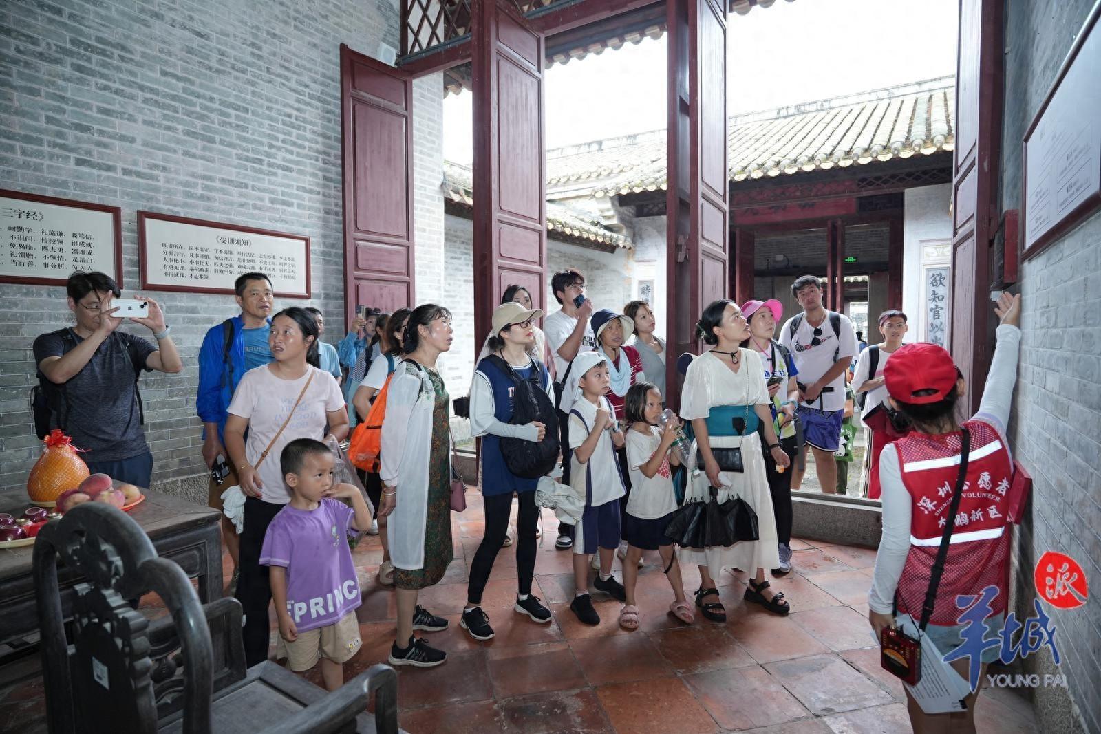 30 名优秀鹏小志青少年讲解员正式上岗，累计服务时长达 1000 余小时  第1张