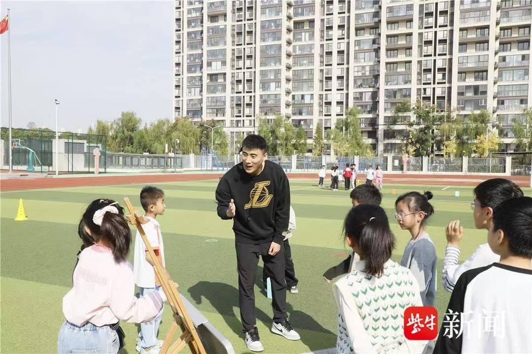 无锡老师跳韵律操火出圈，背后原因令人感动  第2张