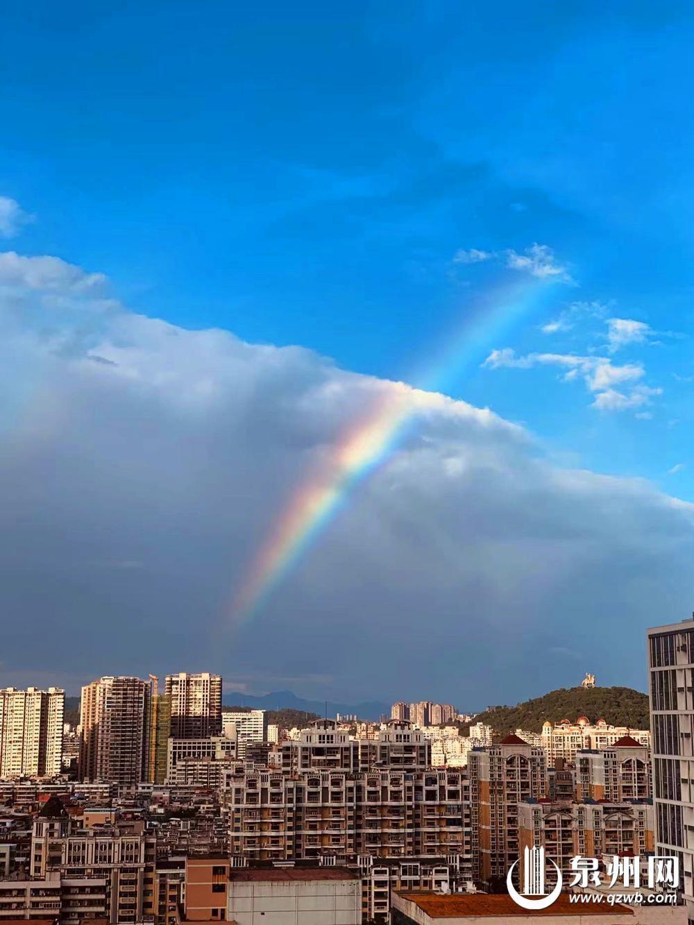 台风康妮走了，泉州却出现了这样的奇观  第3张