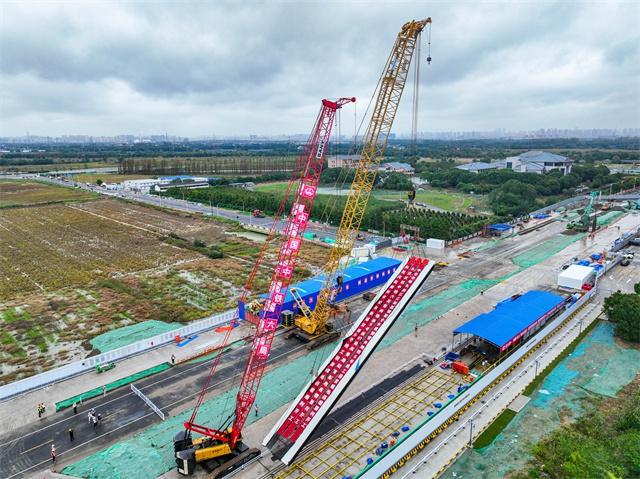 27 吨地连墙钢筋笼成功吊装，常州地铁 5 号线首个车站主体工程正式开工  第3张