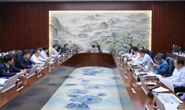 宿迁市长主持会议：修编环境卫生专项规划，促进环卫事业可持续发展  第1张