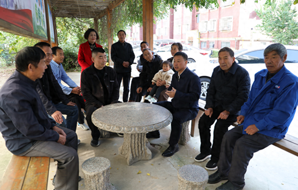 洋北街道：一个小院纳民意，一条板凳解民生，精准施策办实事