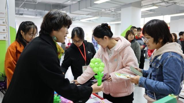 这个市集太牛了！竟然把超市‘搬’到了社区里  第4张