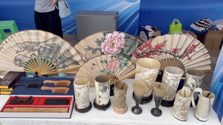 成渝双城经济圈惠民展盛大举行，川渝特色产品惊艳亮相  第3张