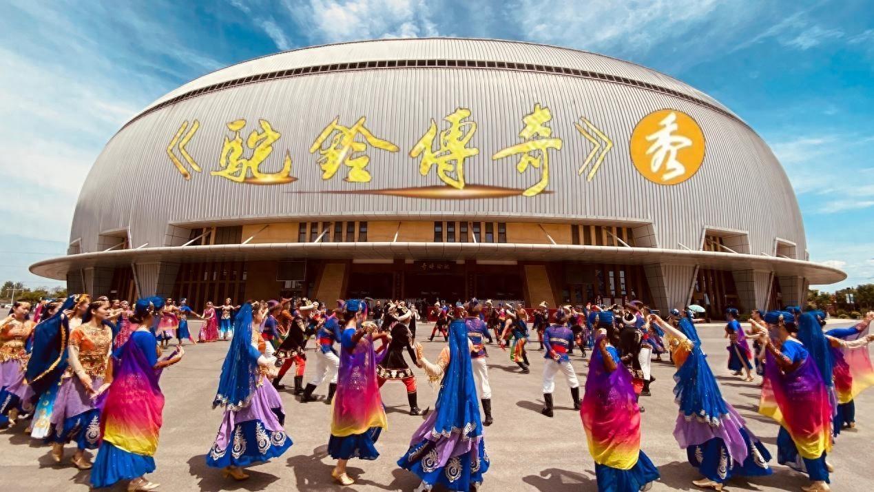 2024 西安马拉松赛，浐灞国际港文化加油站等你来