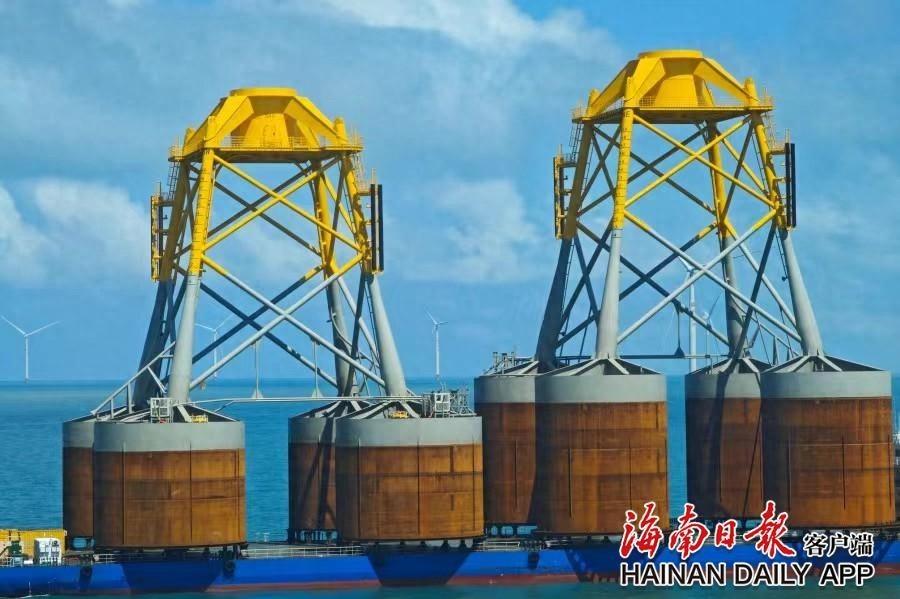 国内首家！中交三航局自主知识产权的吸力桶沉贯成套装备完成安装  第1张