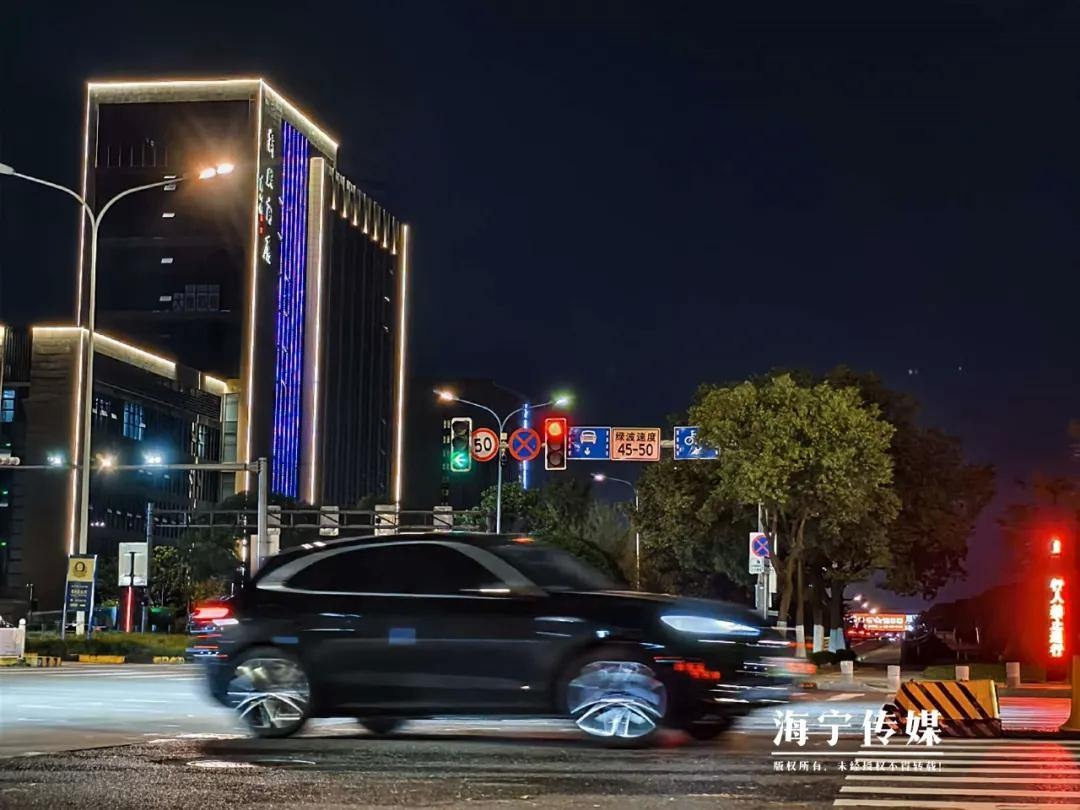 海宁智慧路灯大揭秘：10154盏灯如何智能调节亮度，节能减排效果惊人  第4张