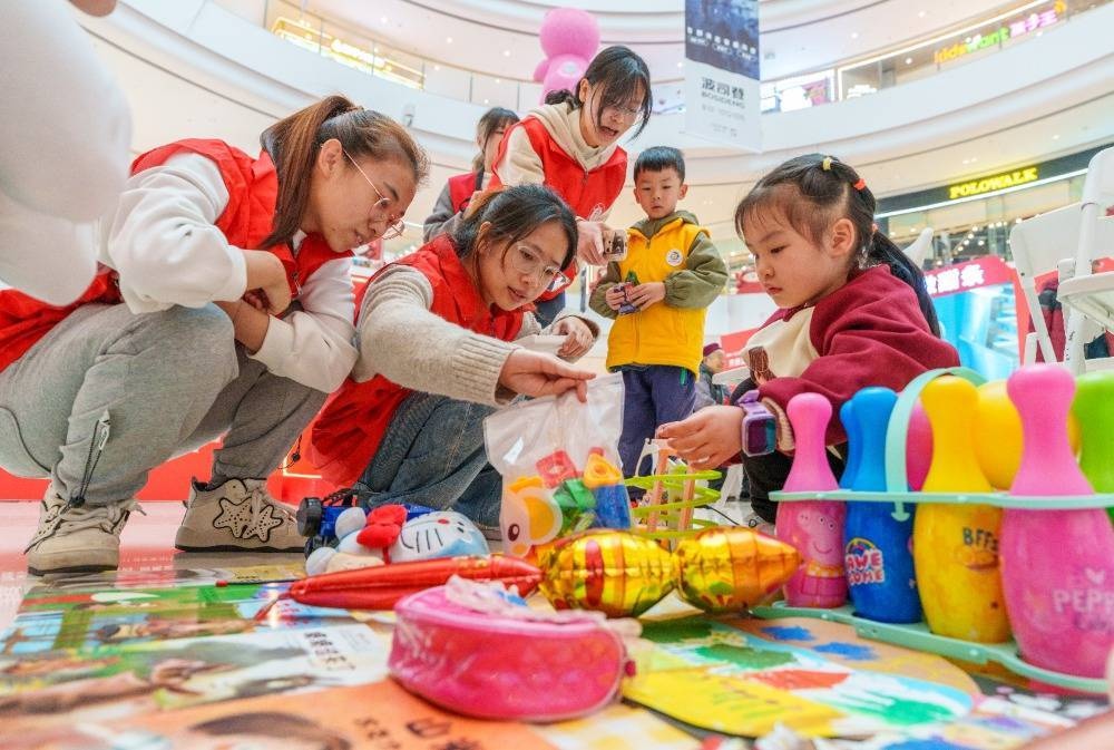 12月1日，北碚区志愿服务嘉年华火热开启，51个组织现场展示，市民热情打卡  第7张