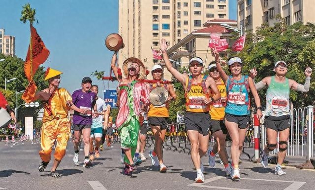 2024晋江马拉松：2万跑友穿越世界遗产，肯尼亚选手惊艳夺冠