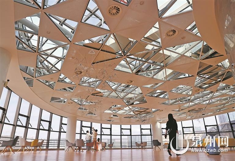 图书馆里竟然藏着一片森林！泉州市民的秘密阅读天堂曝光  第4张