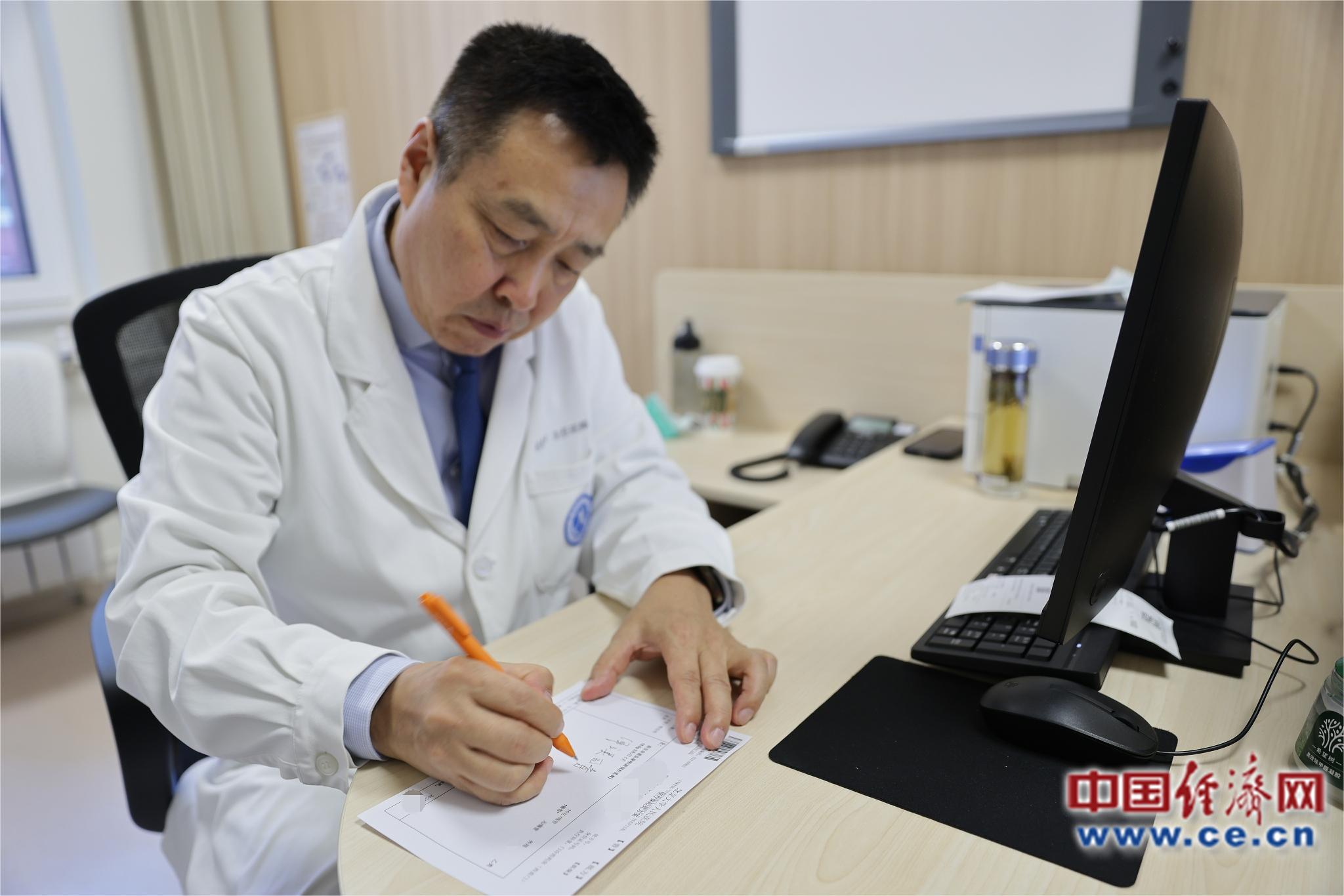 泽立美乳膏：开启特应性皮炎治疗新时代，张建中教授开出全球首张处方  第2张