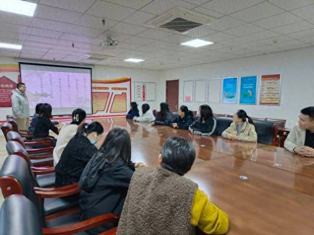 ‘青’廉守初心，护航人生路：社区青年如何通过廉洁文化讲座树立正确三观  第1张