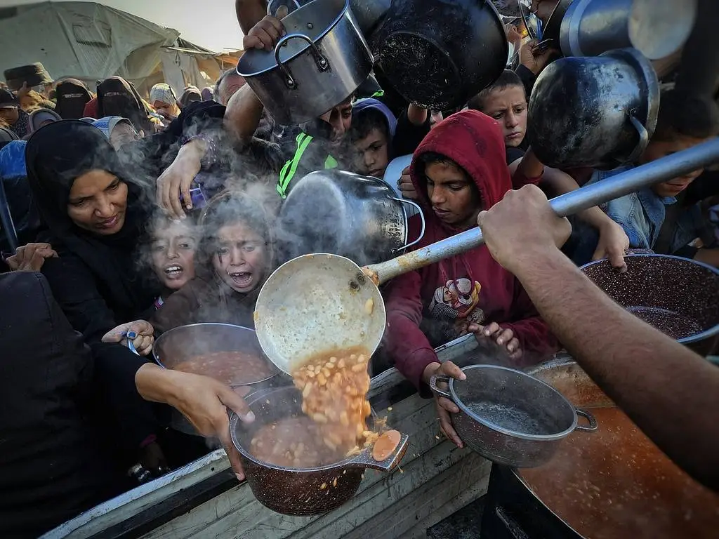 2024年加沙地带的饥饿儿童:以色列封锁下的无尽等待与绝望 第6张 2024年加沙地带的饥饿儿童:以色列封锁下的无尽等待与绝望 第6张