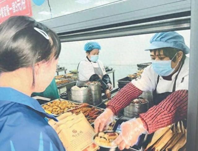 揭秘2024全国食品安全创新实践：丽水校园食堂如何打造山区样板？  第1张