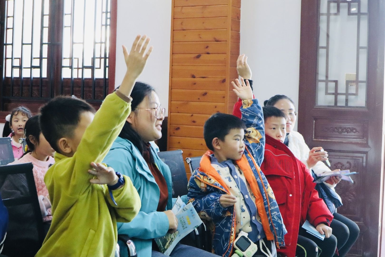 木兰湖畔文明旅游公益课堂:守护绿水青山,共建无痕出行新风尚 第2张 木兰湖畔文明旅游公益课堂:守护绿水青山,共建无痕出行新风尚 第2张