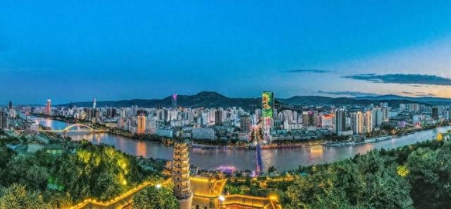 兰州不只是黄土高坡，现代时尚与性价比并存，你还在等什么？  第1张