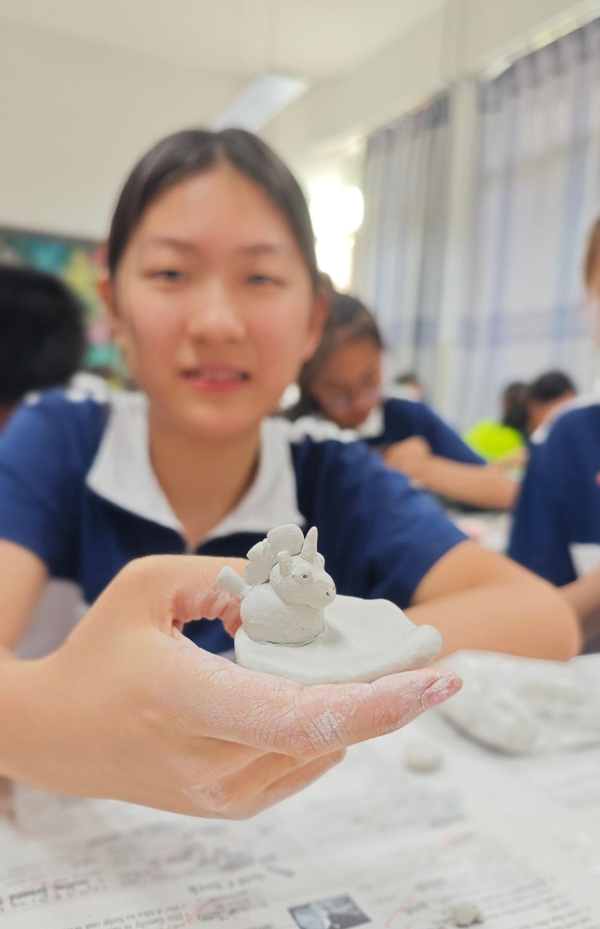 淄博一中学举行寻找身边手艺人活动，将老手艺融入美育课堂，让传统文化活起来  第3张