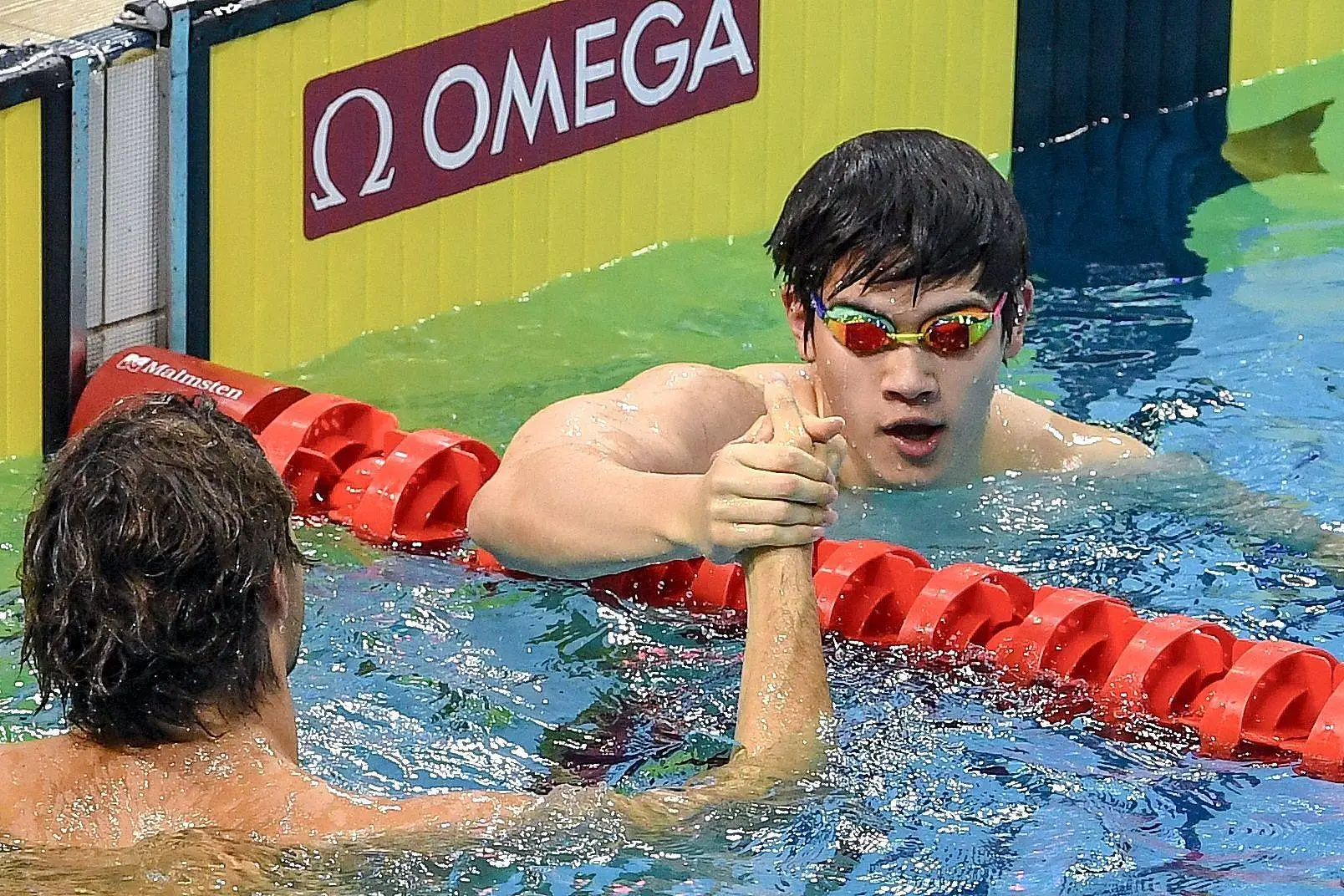 T1 战胜 BLG 勇夺队史第五冠，S14 总决赛震撼落幕  第2张