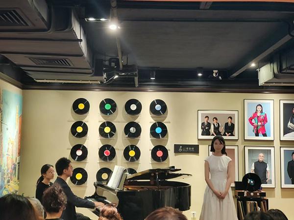 爱情主题音乐剧沙龙，费冬阳用歌声诉说爱的美好  第2张